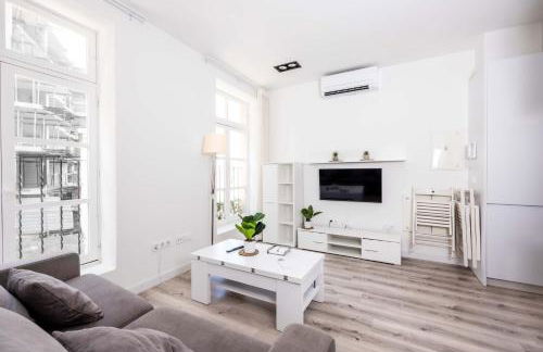 Apartamentos Turísticos Gran Vía con Terraza by CartagenaSpain - Foto 4