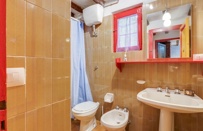 Vintage Vacation Home - Photo 18