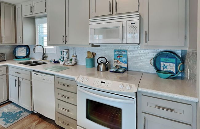 Pirates' View of the Sea - Foto 8