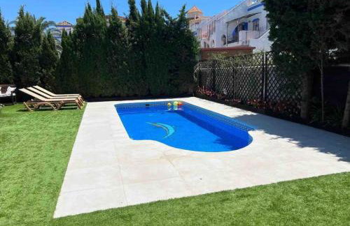 Chalet con piscina privada, parking y zona BBQ - Foto 45
