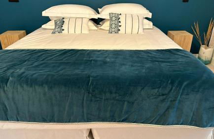 Charming Villa with Pool & Scenic Garden - Foto 54