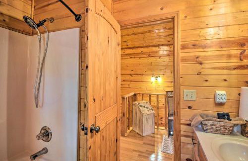 Cozy Hiawassee Cabin with Fire Pit and Mtn Views! - Foto 14