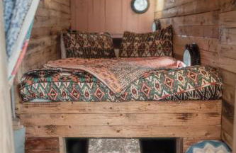 Mahala the Boat at Field of Dreams - Foto 3