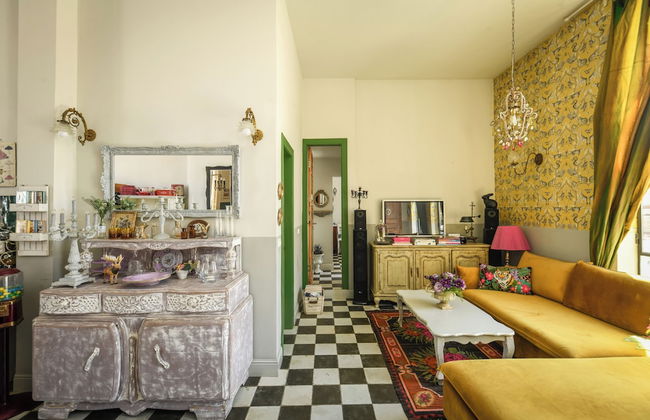 Elegant 1BR Apt w Balcony in the City - Photo 26