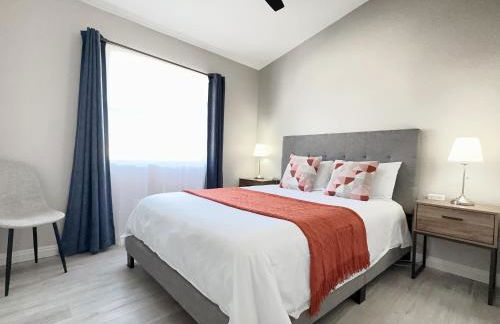 Newly Remodeled Pool Villa 3BD 3BA By Summerlin - Foto 45