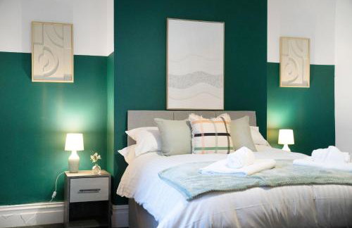 NEW! 4BR in Stanley - Foto 40