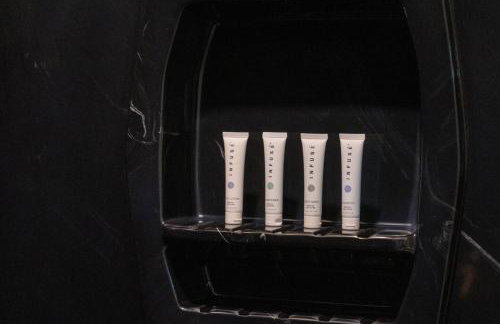 Studio Luxe - 1BR-1BA - Private Patio & Grill - Foto 27