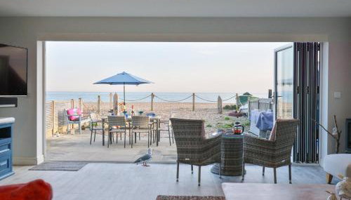 Bucket and Spades- Right on the Beach - Foto 5