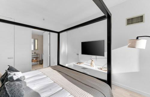 Lavish Two-Story Retreat in the Heart of Manhattan - Foto 16