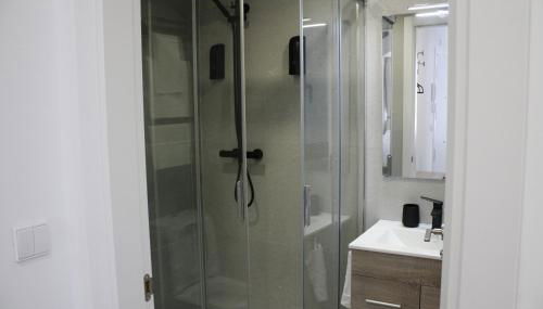 APARTAHOTEL MADRID URBAN SUITES - EDIFICIO EXCLUSIVO- 7 Apartments Boutique Full Equiped - Foto 4