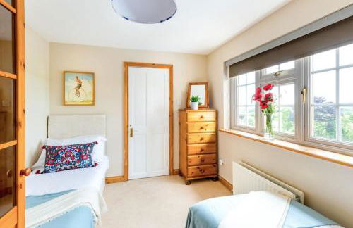 Pet Friendly Apartment with Rural Views & Parking - Foto 5