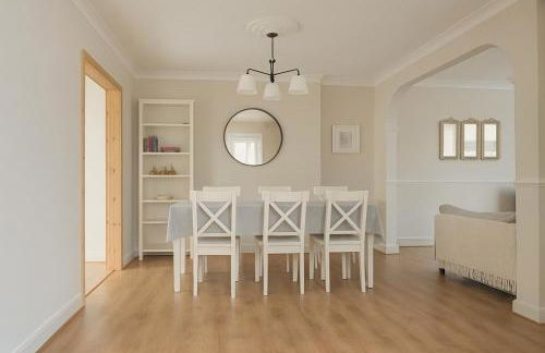 Beautiful Bright Three Bedroom House in Brighton and Hove with free parking - Foto 8