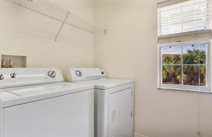 Quiet Corner Gem in Gated Crestwynd Bay - Foto 21