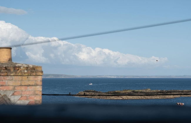 Seaview-2br-sleeps5-cottage-fastwifi-woodburner - Foto 19