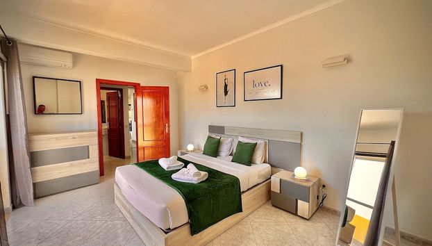 Albufeira Marina SOL With Pool by Homing - Foto 3, Habitación