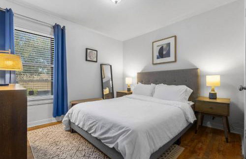 5BR Historic Home 5 min to Downtown Dallas with Large Balcony, 2 Dining Areas, 3 Fireplaces & Soaking Tub - Foto 15