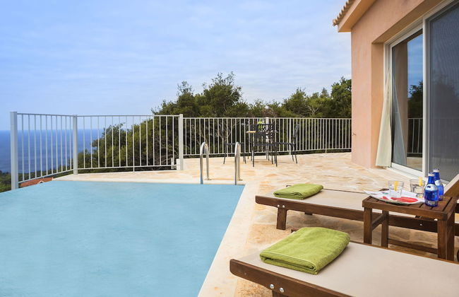 Magganos Sunset Villas - Photo 21
