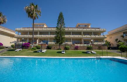 Seaview and big terrace Cabopino - Foto 35