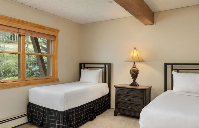 Top of the Village - Photo 78