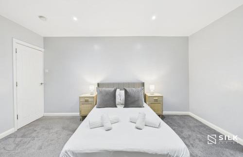 Refurbished 4-Bed, Open-Plan Living, Sleeps 10 - Foto 68