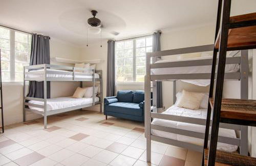 NEW Luxury Country Club Hot tub Gym Pool House Outdoor Kitchen EVENTS - Foto 80