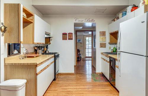 Great for Gatherings! Lakefront Ticonderoga Villa - Foto 12