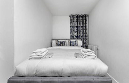 New Modern Hybrid 4 Bedrooms 7 Bed apartment 12 guest capacity - Foto 34