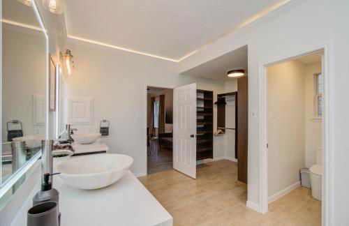 Big Texas Living - Spacious 5-BD with Pool - Foto 25