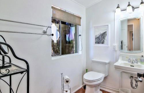 Stunning Monterey Home with Views Right on the Bay! - Foto 16