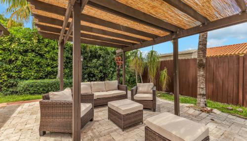 Tropical Oasis with Heated Pool and BBQ - Foto 3