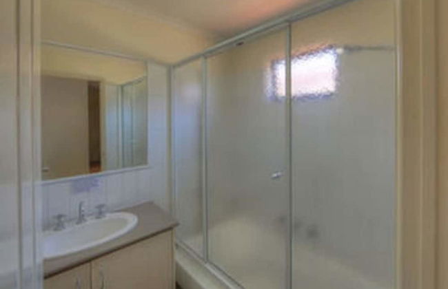 Central Caravan Park - Photo 21