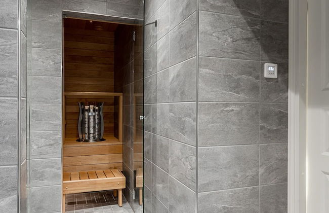 Main Square Renovated Apt, Sauna and Parking - Foto 18