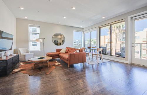 Hollywood Escape! Elegant 2BR 2BA Rental - Foto 25