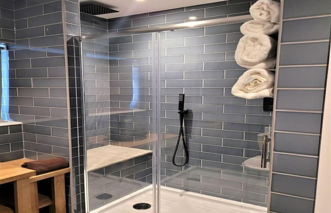 Friary House Serviced Apartments by Roomsbooked - 24Hr Reception - Photo 6