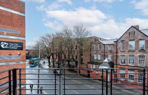 Large Central Apartment - free nearby parking - Foto 13