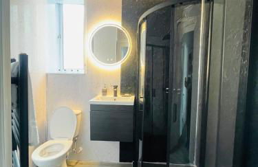 Spacious 3 Bedroom Entire Apartment Self Check in & Free Parking - Photo 5