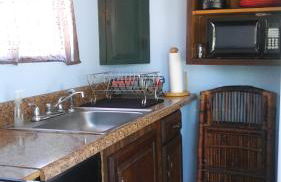 1 Beige Cozy Bungalow or 1 White Cozy Efficiency Cottage in Titusville - Foto 11