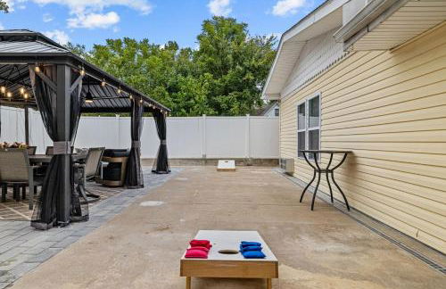 Imperial Porch Haven Cozy Fire Pit Fenced Yard - Foto 77