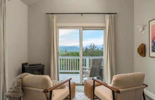 Luxe 4BR Mtn Retreat With Stunning Views Near Ski AndHikes - Foto 17