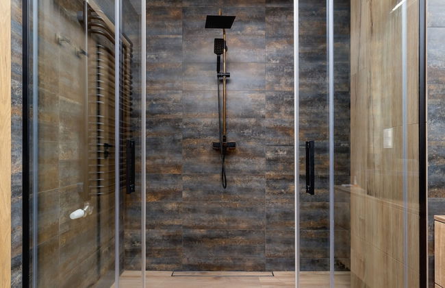 Apartment With Large Balcony by Renters - Photo 35