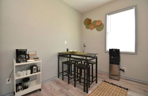 SuperValue Suite #9 @ East End Revitalized - Foto 16