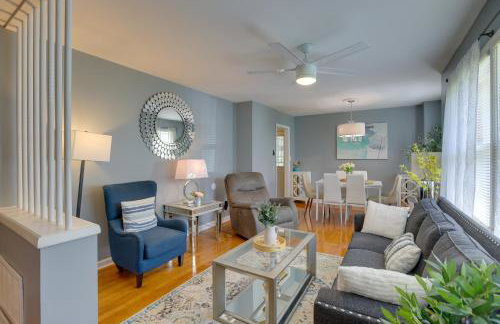 Modern Birmingham Escape with Yard and Fire Pit! - Foto 2