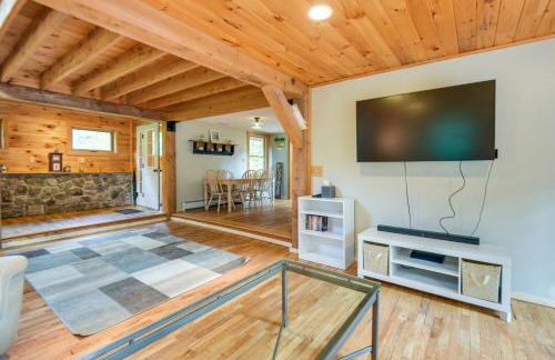 Meredith Home with Deck 6 Mi to Lake Winnipesaukee! - Photo 5