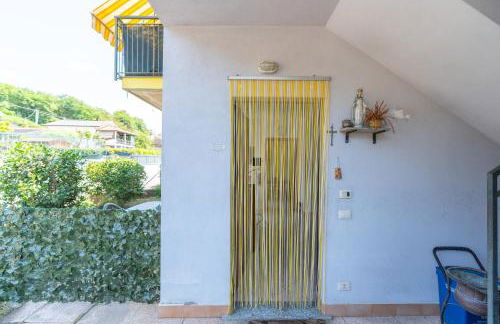 House of Camellias - Ground Floor with Garden - Foto 40