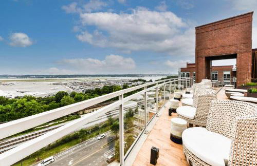 Posh 2BR Retreat Gym, Prkng and Scenic Rooftop - Photo 59