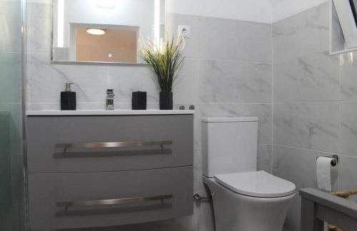 Casa das Bonecas by LovelyStay - Foto 21