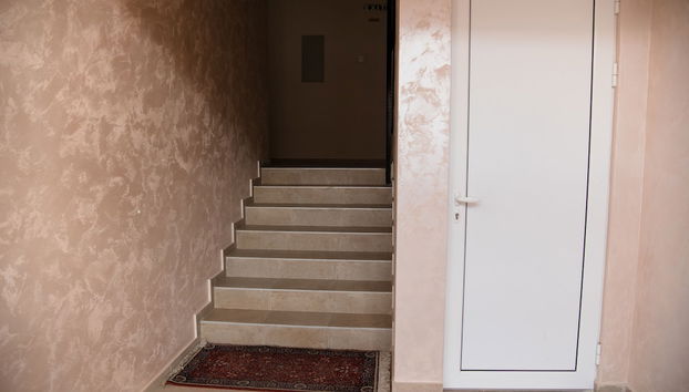 King Peter Apartments - Foto 2, Entrada interior