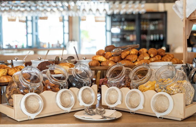 Mythos Suites Hotel - Photo 37