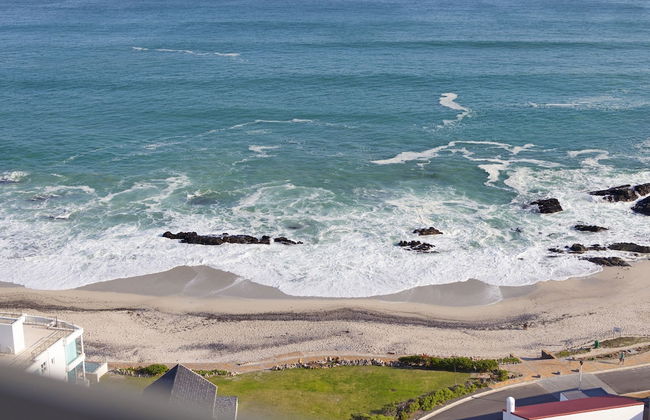 Blouberg Heights 1601 by HostAgents - Photo 28