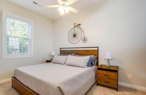 Relaxing Home with Hot Tub Near Expo Center and Downtown - Foto 7